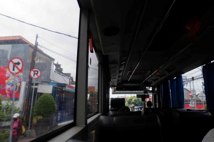 Suasana di dalam bus. - Dokpri