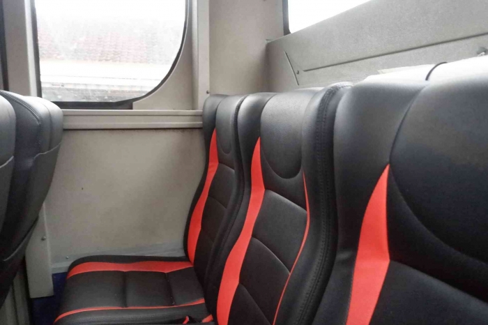 Kondisi bangku belakang bus. - Dokpri