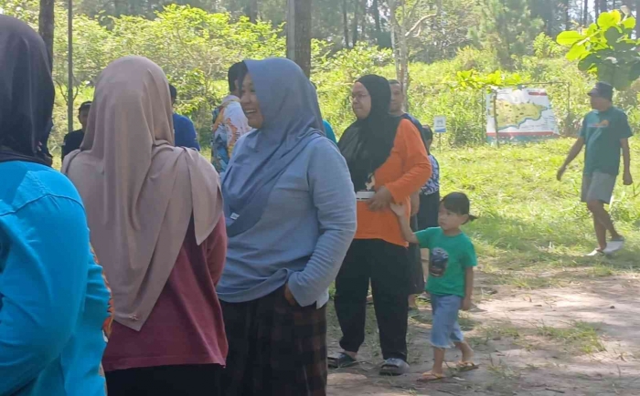 Dokumentasi kenangan bersama keluarga yang tidak akan Terlupa (dokumentasi pribadi: Isti Yogiswandani)