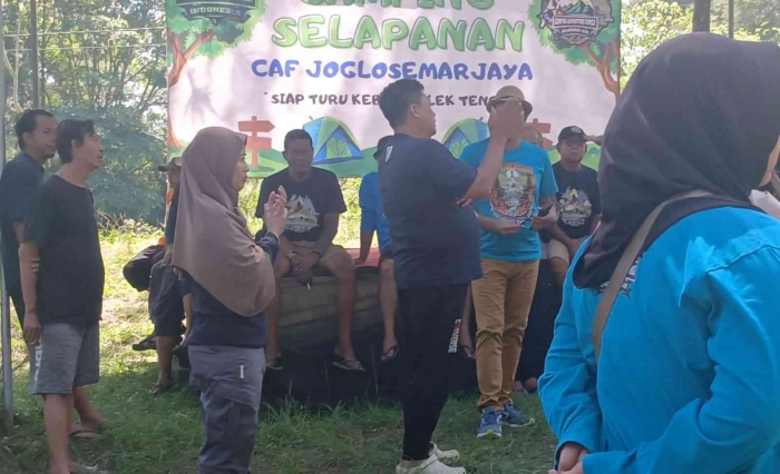 Menunggu sesi foto bersama (dokumentasi pribadi: Isti Yogiswandani)