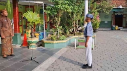 Inovasi SENGOJO NYENGGOL pada saat Apel Pagi  (foto: doc/SMPN 2 Delanggu)