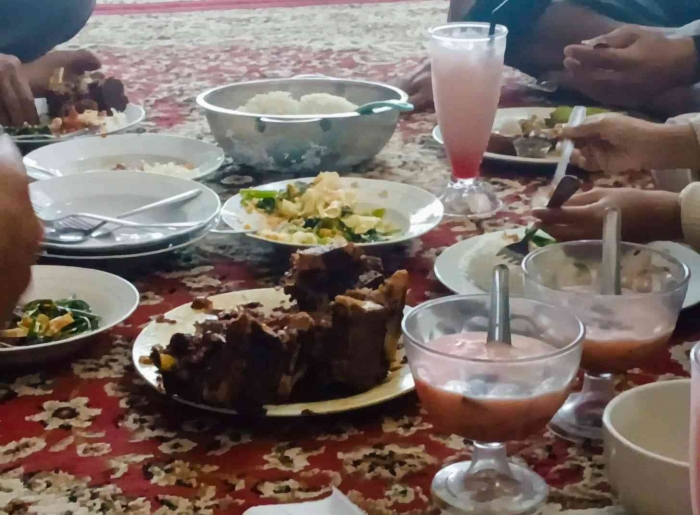 Cooling Down Mampir Rujak Nyampleng Saat Kena Mental(Dokumentasi pribadi|Isti Yogiswandani)