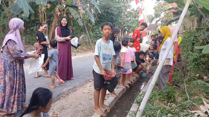 Lomba Nyerok Lele: Saat Anak-anak Bebas Mengeksplor Air(Dokumentasi pribadi |Isti Yogiswandani)