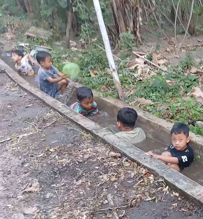 Mana nih lelenya, susah amat ditangkap (Dokumentasi pribadi |Isti Yogiswandani)