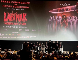 Rus pornosi tarqalmoqda Porno aktyorlar nima ichishadi?