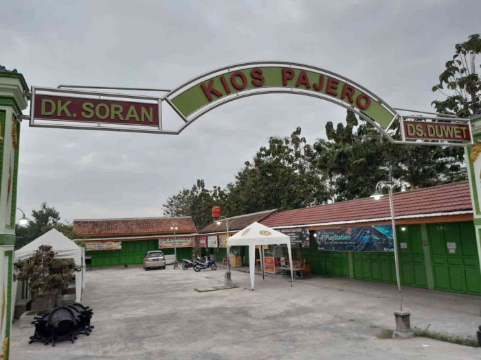 Gerbang Kios Pajero (dokpri)