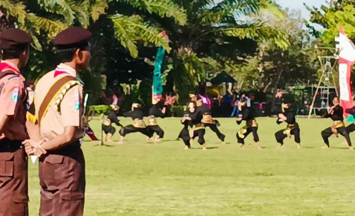 Madiun Kampung Pesilat: Pementasan Pencak Silat dalam Apel Pramuka Tampil Memukau|Dokumentasi pribadi|Isti Yogiswandani)