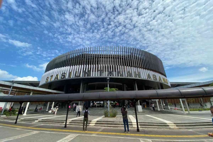 Tampilan Stasiun Tanah Abang yang baru tahun 2025 (Foto Kompas.com/Lidia Pratama Febrian).