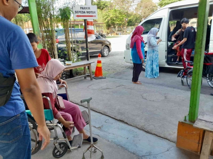 Tiba di dekat area parkir objek wisata (dokpri)