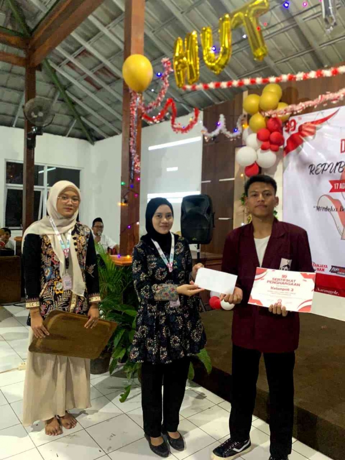 Juara video terbaik pelatihan konten kreatif tema kebangsaan (Sumber: ig giat12.desasempulur)