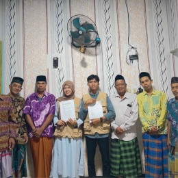 Aldy Bayu Samodro dan Annisa Salma Fitria menyelenggarakan Program Rumah Cerita Hukum kepada masyarakat Tegiri II