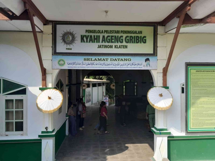 Jalan menuju Oro-Oro (Alun-Alun) tempat penyebaran apem (dokpri)