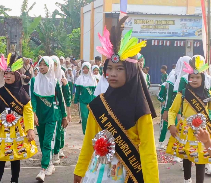 MI Bahrul Ulum,RA, PAUD Ikut Berpartisipasi dalam Jalan Santai(Dokumentasi pribadi: Isti Yogiswandani)