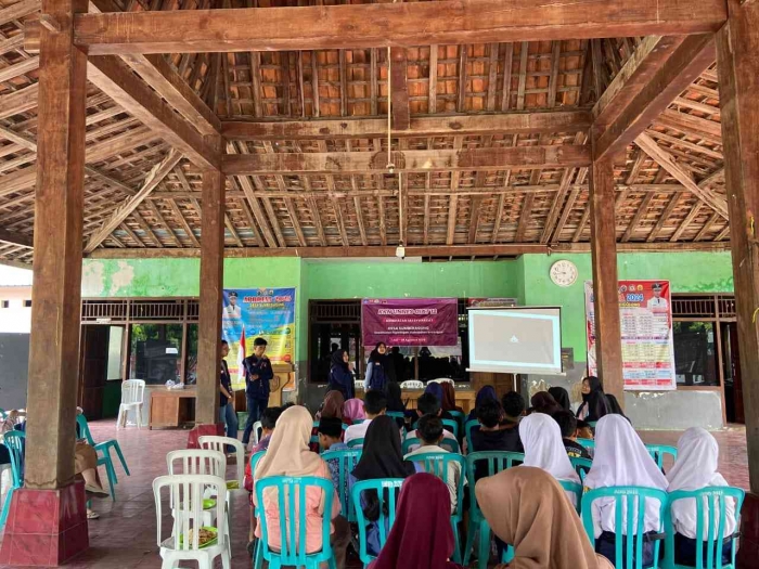 PENAYANGAN KARYA TERBAIK