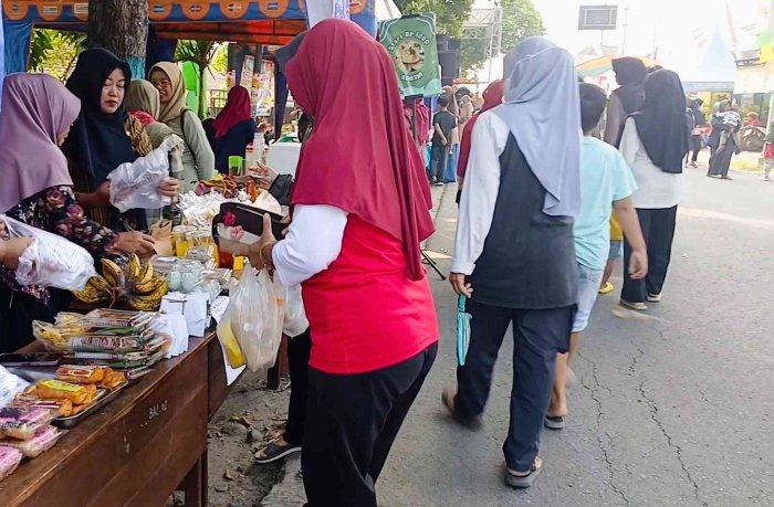 Lounching Pasar Trikora: Mewujudkan Ekonomi Kerakyatan di Kebonsari(Dokumentasi pribadi: Isti Yogiswandani)