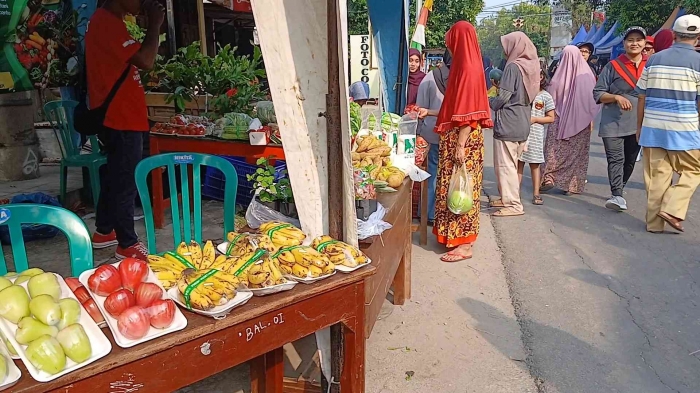 Pasar Trikora: Mendukung Pemasaran Hasil Budidaya Petani Mileneal di Kebonsari (Dokumentasi pribadi: Isti Yogiswandani)