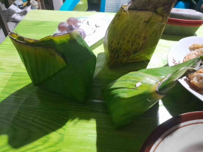 Tiga bungkus urap atau gudangan (dokpri)