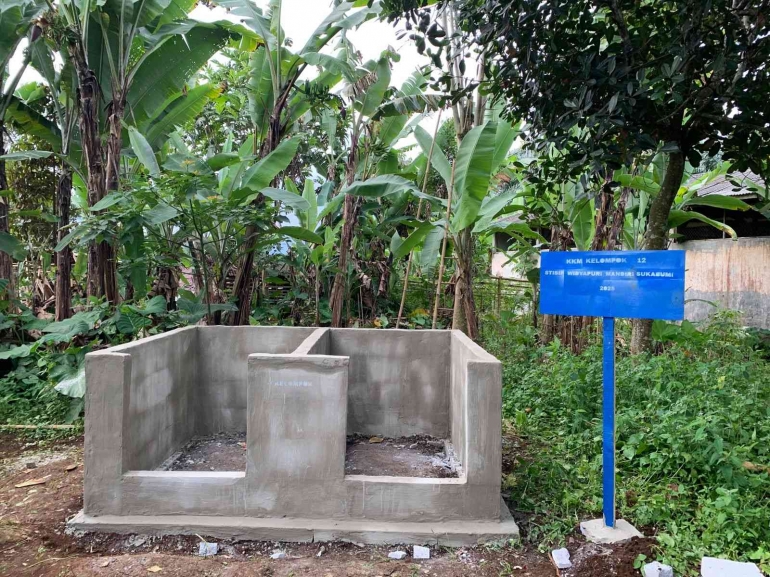 Bak Sampah Baru Kampung Cisalak Desa Kalapanunggal Kab.Sukabumi