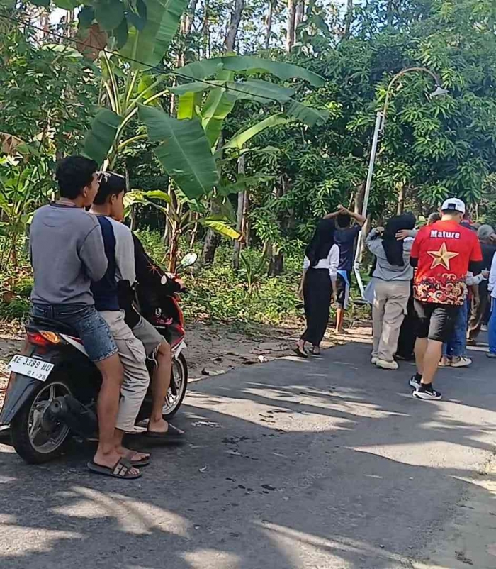 Demo Damai: RT 10 Menggelar Jalan Santai Berkostum Horeg di Penghujung Agustus(Dokumentasi pribadi: Isti Yogiswandani)