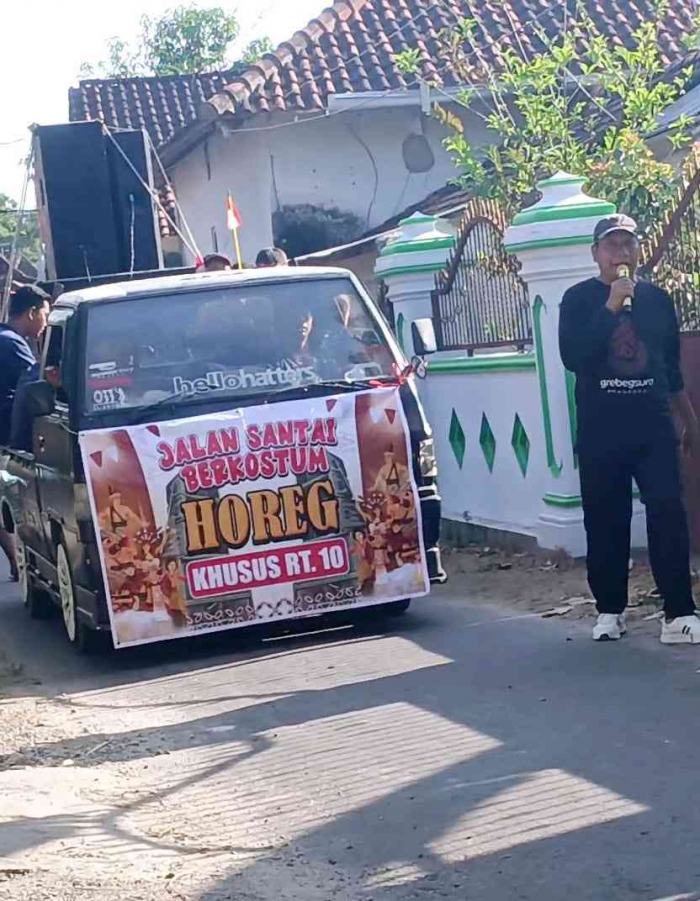 Demo Damai: RT 10 Menggelar Jalan Santai Berkostum Horeg di Penghujung Agustus(Dokumentasi pribadi: Isti Yogiswandani)