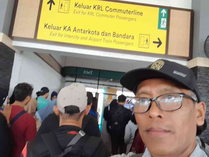 Antri keluar stasiun Klaten (dokpri)