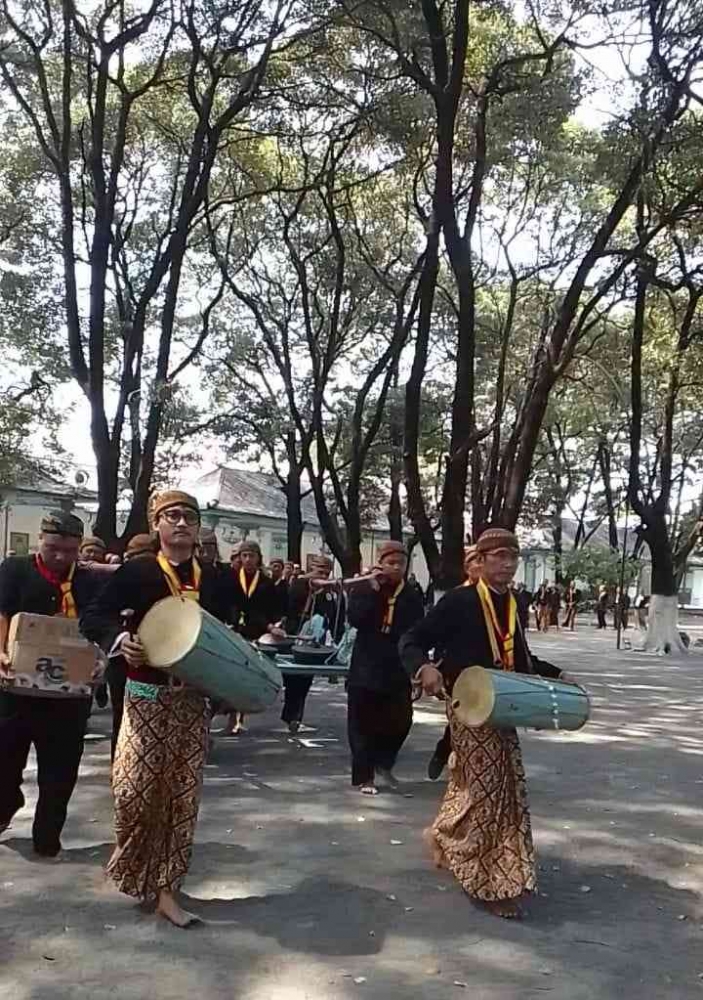Keterangan: Pengiring Gamelan