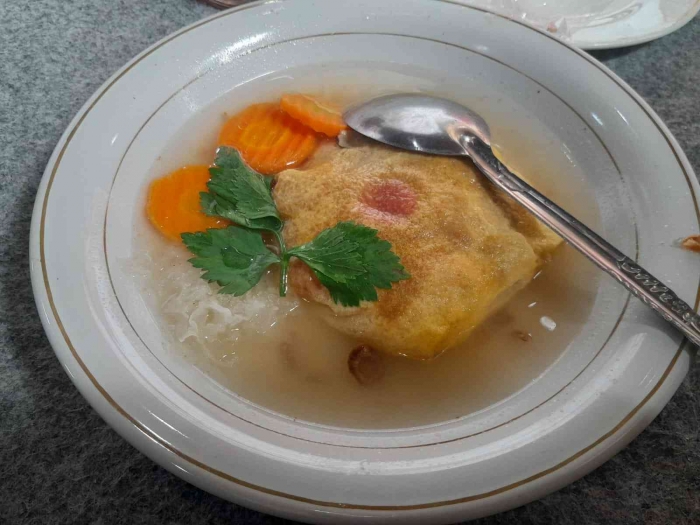 Piring kedua berupa sup (dokpri)