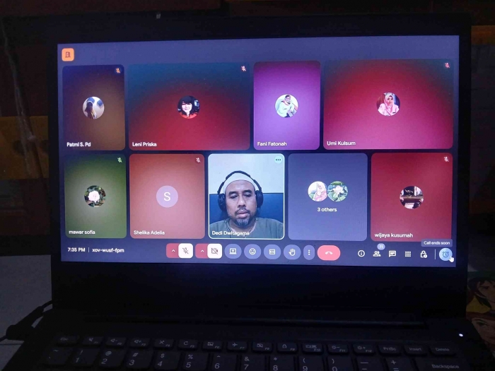 Pak Dedi Berbagi ilmu di kelas Bicara PGRI/dokpri