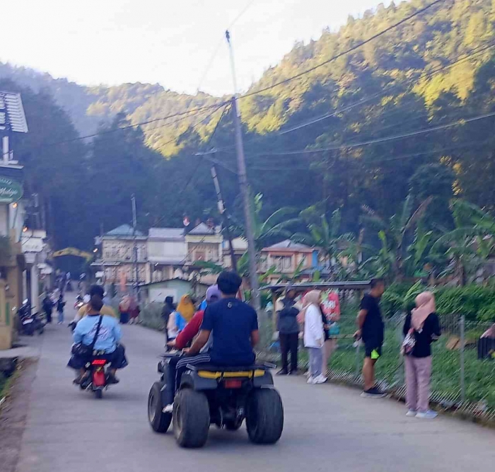 Jalan pagi, naik sepeda listrik, naik ATV(Di dokumentasi pribadi: Isti Yogiswandani)