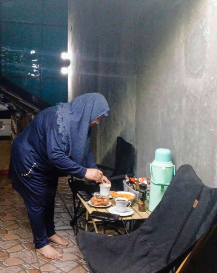 Malam Minggu Syahdu Dalam Nikmat nya Kopi Sachet Lokal(Dokumentasi pribadi: Isti Yogiswandani)