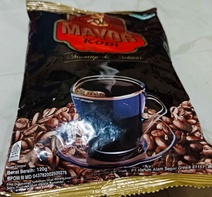 Kopi Mayor Gresik, Jatim (Dokumentasi pribadi: Isti Yogiswandani)