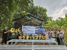 Foto Kegiatan workshop Pengenalam Sistem Hidoponik NFT dan Irigasi Tetes pada tanggal 23 Juli 2025 (Sumber : Data Primer)