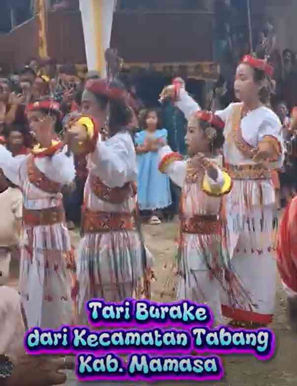 Tari Burake (Sumber: Dokumentasi Pribadi)
