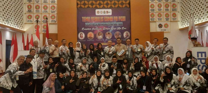 Omjay dan kawan-kawan PGRI/Dokpri