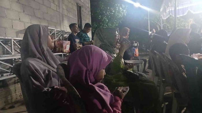 Tasyakuran Bunda Geter (Mbak Tiwiter) : Dokumentasi pribadi: Isti Yogiswandani