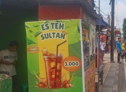 Penjual es teh di pinggir jalan. | Dok. Pribadi/Jujun Junaedi