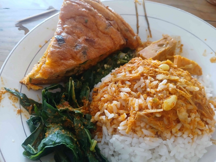 Nasi padang telor dadar 12 ribu/dokpri