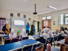 Sambutan perwakilan pihak SMP Negeri 8 Tangerang selatan