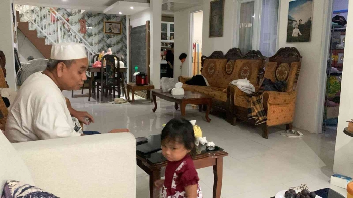 Omjay bersama atisa cucu pertama omjay/dokpri