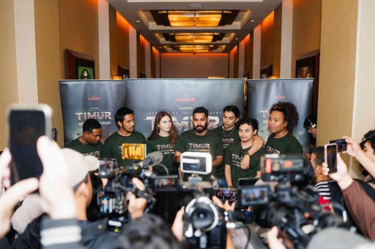 Film Timur Rugi