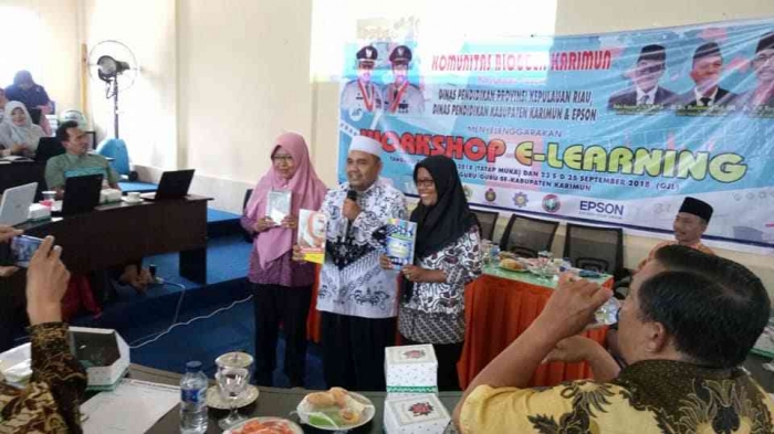 Omjay ketika menjadi narsum di Pulau Karimun/dokpri