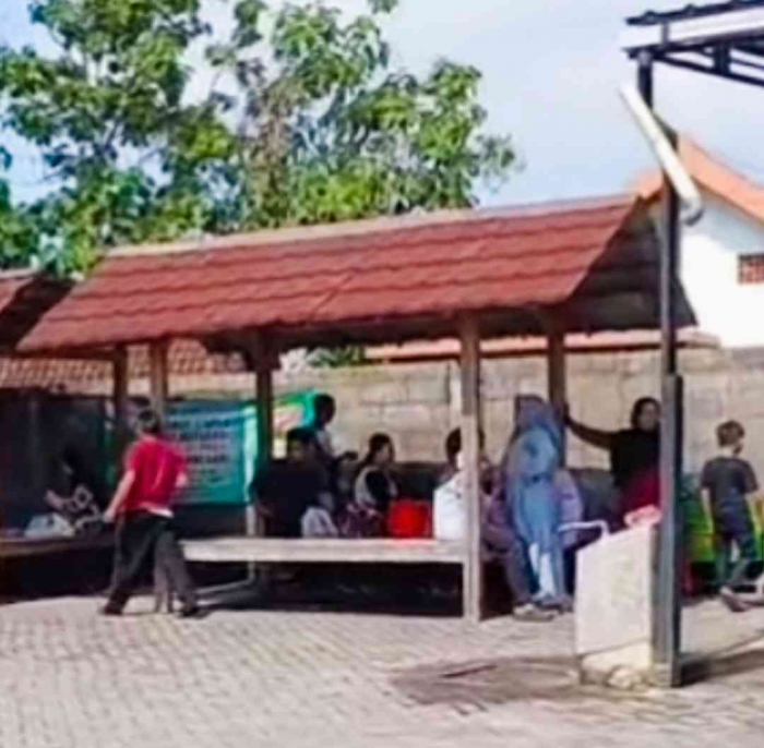 Bisa istirahat makan di sini(Dokumentasi pribadi: Isti Yogiswandani)