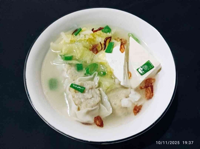 Menikmati Gyoza semau gue ala Aku sebagai self reward (Dokumentasi pribadi: Isti Yogiswandani)