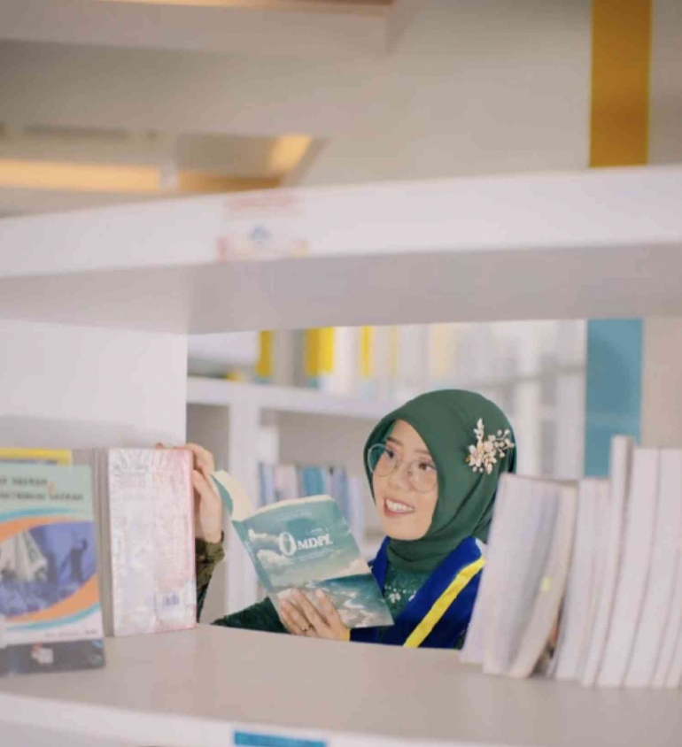 Belajar Ikhlas dari Titik Nol: Perjalanan Hati Rangga dalam Novel
