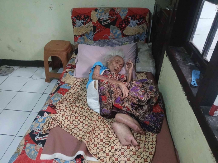 Emak Esih Ketika Sakit di Rumah Bandung/dokpri