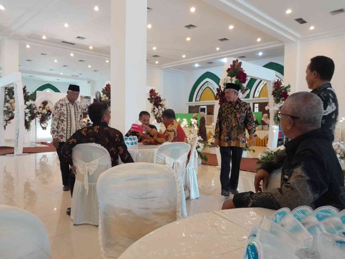 Suasana menjelang akd nikah Ibny Azhari di Islamic Centre Penajam (dokpri)
