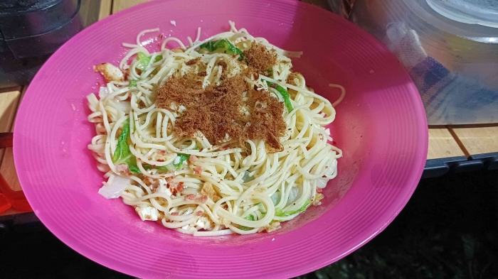 Mie spaghetti instan (Dokumentasi pribadi: Isti Yogiswandani)