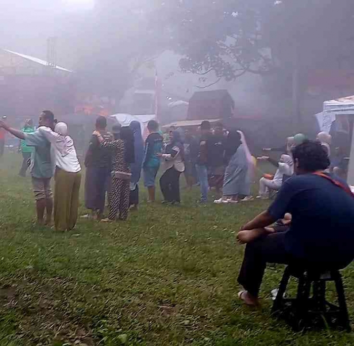 Peserta yang jumlahnya kurang lebih 7 pasangan sudah bersiap(Dokumentasi pribadi: Isti Yogiswandani)