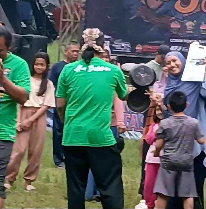 Pemenang kedua mendapat voucher dari lava hill (Dokumentasi pribadi: Isti Yogiswandani