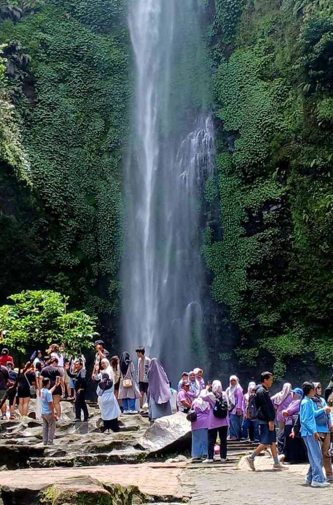 Pesona air terjun Coban Rondo (Dokumentasi pribadi: Isti Yogiswandani)